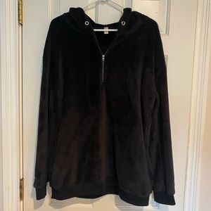 SALE: Hi Yu Super soft black fuzzy hoodie - 1/4 zip M/L